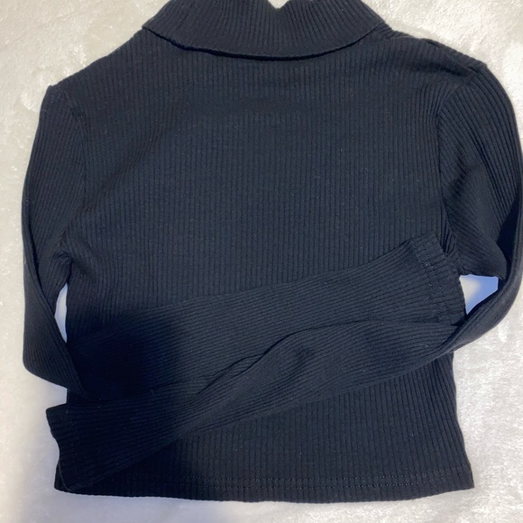 SHEIN Crop Top Turtleneck with Hearts - Picture 4 of 4